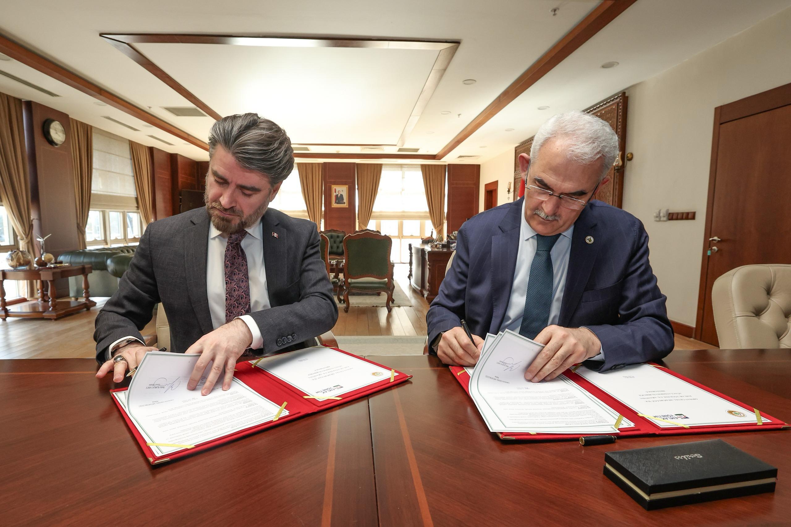 100 Bin Fidan Toprakla Buluştu