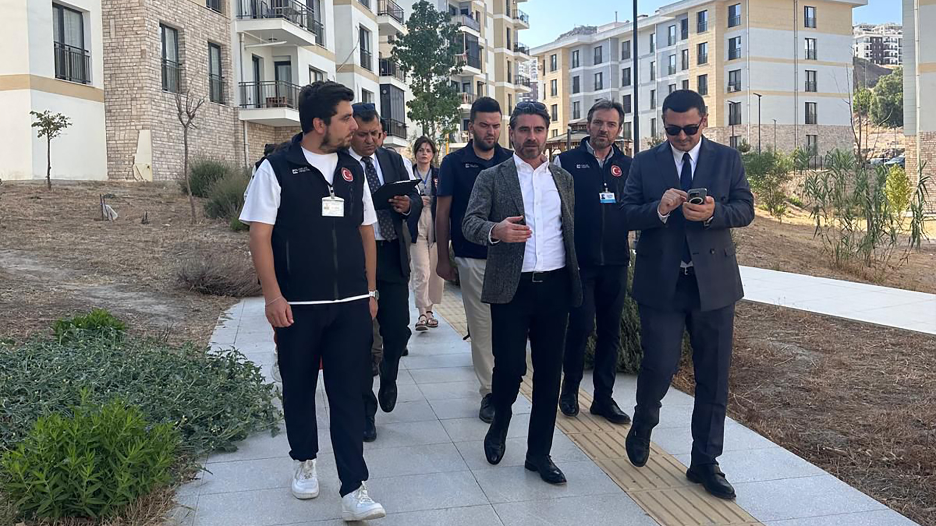 Bayraklı Cengizhan TOKİ Ziyareti