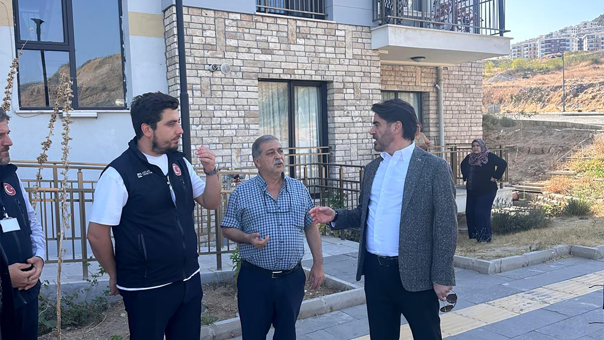 Bayraklı Cengizhan TOKİ Ziyareti
