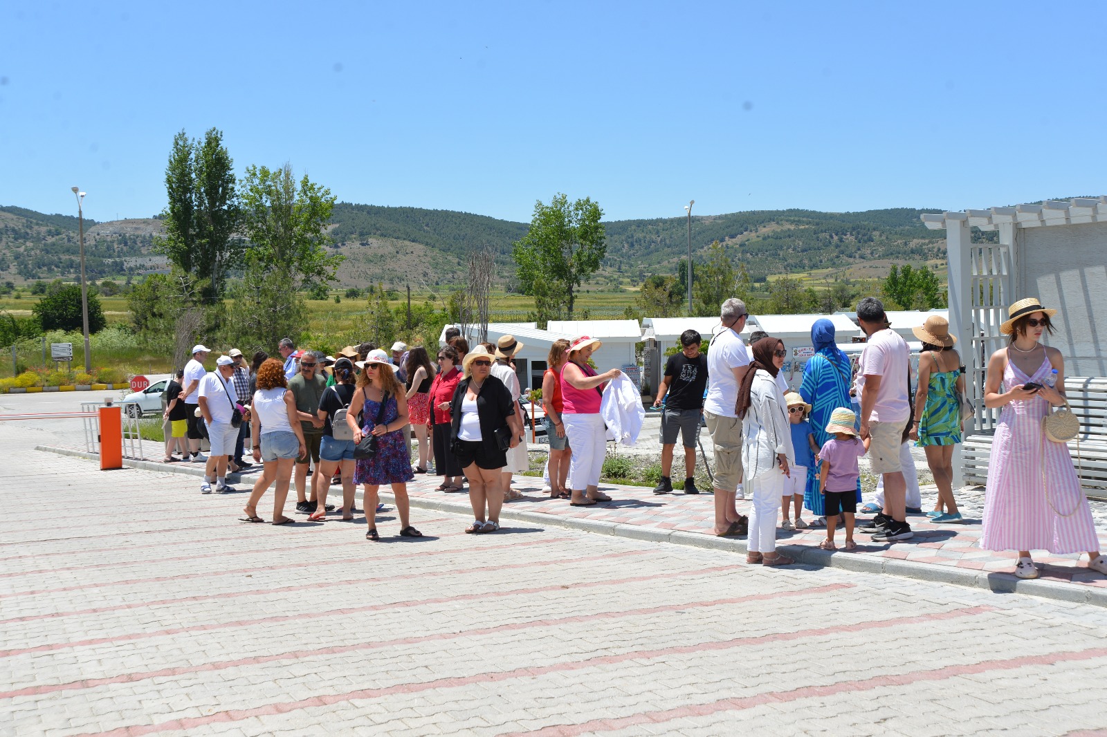 Salda Gölü Halk Plajı ve Beyaz Adalar Koruma Bölgesi